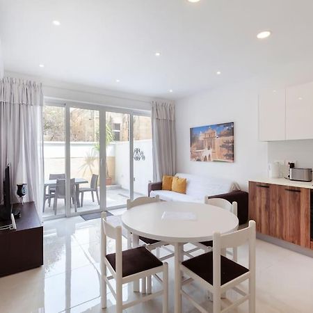 Comfy Apt With Terrace, 5 Mins To Sliema Ferries By 360 Estates Gzira Luaran gambar