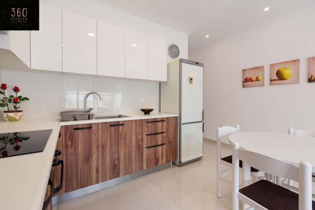 Comfy Apt With Terrace, 5 Mins To Sliema Ferries By 360 Estates Gzira Luaran gambar