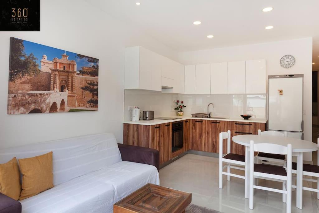 Comfy Apt With Terrace, 5 Mins To Sliema Ferries By 360 Estates Gzira Luaran gambar