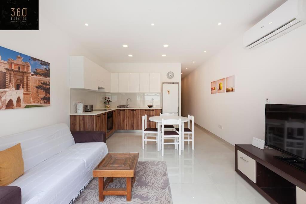 Comfy Apt With Terrace, 5 Mins To Sliema Ferries By 360 Estates Gzira Luaran gambar